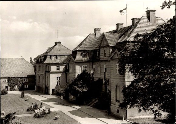 Postcard Karlsburg in Vorpommern, castle, now Institute for Diabetes Gerhardt Katsch