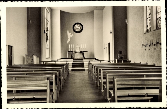 Postcard Bad Bevensen in Lower Saxony, St. Joseph&#39;s Church, view of the chancel