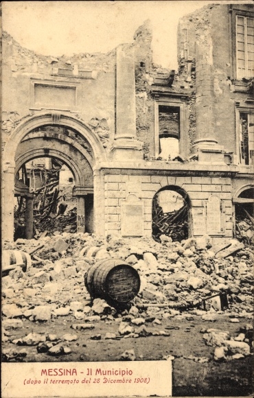 Ak Messina Sicilië, stadhuis verwoest door aardbeving, 1908