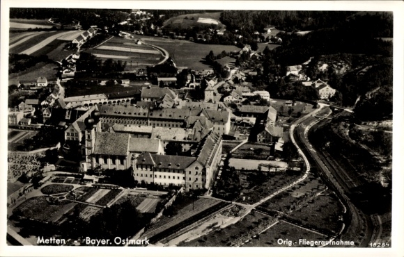Ak Metten an der Donau Niederbayern,  Bayer. Ostmark, Orig. Fliegeraufnahme