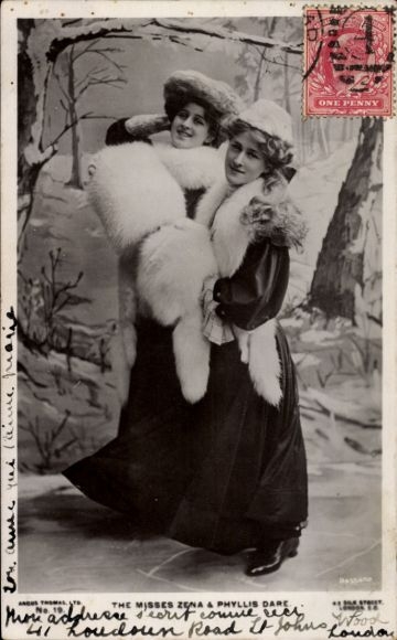 Aktorki Zena i Phyllis Dare, portret, moda futrzarska