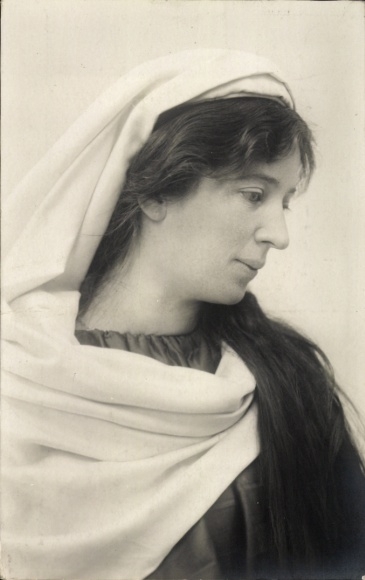 Postcard actress Ottilie Zwink as Maria, Passion Play