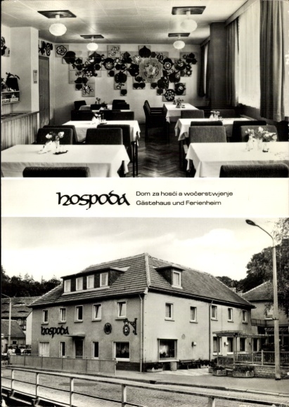 Ak Sohland an der Spree Lausitz, Restaurant mit Tischen, Stühlen, Blumenwand, 'hospoda', Gäste...
