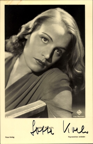 Postcard actress Lotte Koch, portrait, autograph