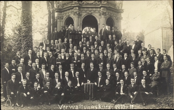 Photo PC Stuttgart in Württemberg, administration course 1910-11
