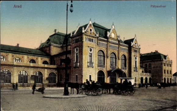 Postcard Arad Romania, Palyaudvar, train station, forecourt