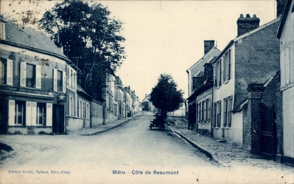 Ak Beaumont sur Oise Val d'Oise, Straße in Méru, Côte de Beaumont, Häuser, Bäume, 