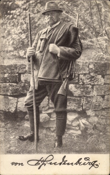 Ak Reichspräsident Paul von Hindenburg, Bayerische Berge 1923, Jagdgewehr