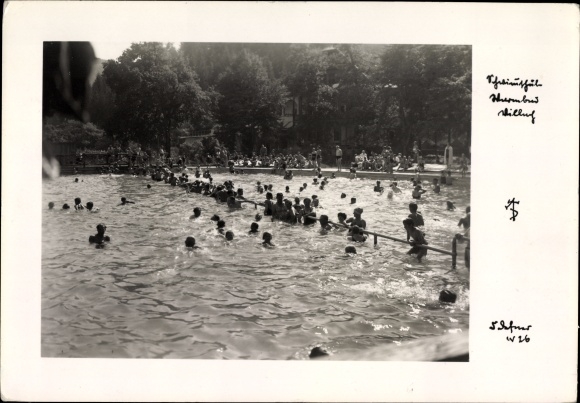 Ak Villach in Kärnten Österreich, Partie am Warmbad, Schwimmbecken, Wassergymnastik