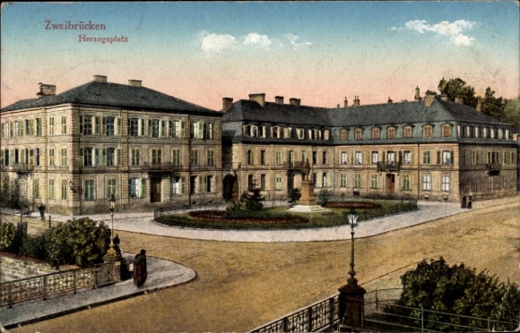 Postcard Zweibrücken in the Palatinate, Herzogsplatz, buildings, fountains, people