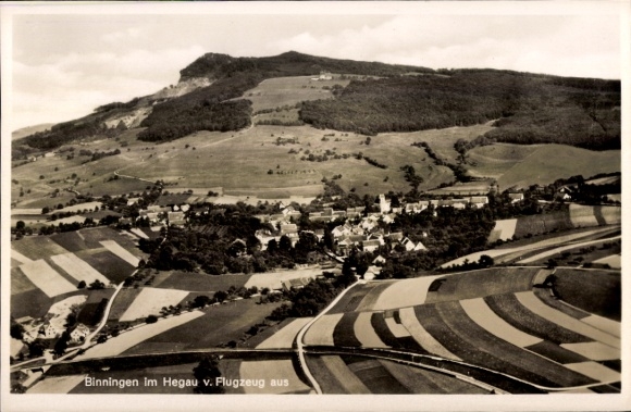 Ak Binningen Hilzingen im Hegau, Fliegeraufnahme