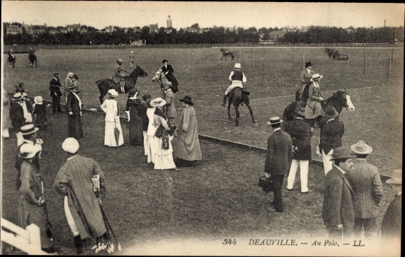 Postcard Deauville Calvados, Au Polo