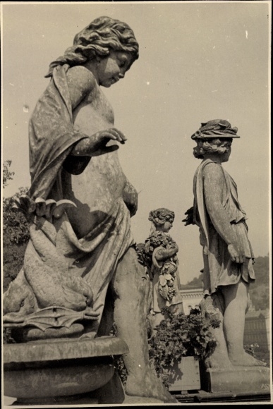 Foto Karlovy Vary Karlsbad Stadt, Statuen in den Kurparkanlagen, Fotograf Hubl