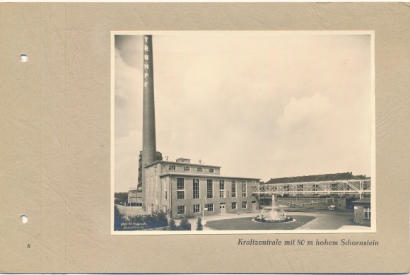 Photo Berlin Weißensee, Trumpf Schokoladenwerke, power station, 80 m high chimney