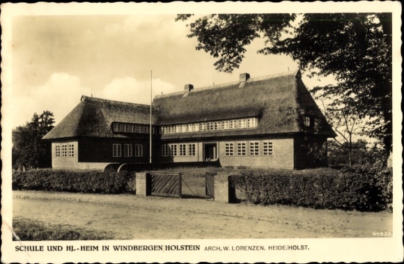 Postcard Windbergen in Dithmarschen, school and HJ.-home