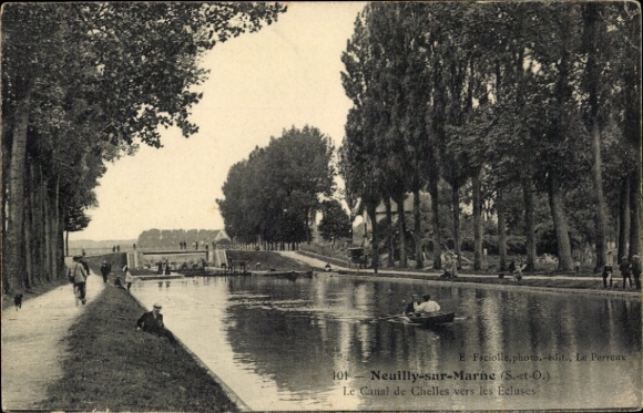 Postcard Neuilly sur Marne Seine Saint Denis, Chelles Canal towards the locks