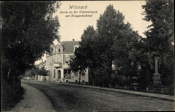 Postcard Bad Wilsnack in Prignitz, Töpferstrasse, war memorial