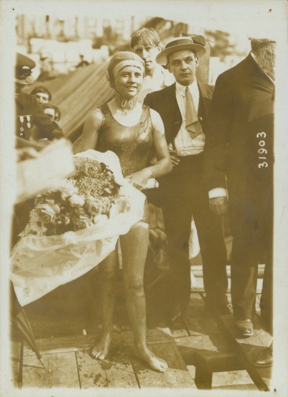 Photo Paris, Championnat Feminin de grand fond, Yvonne Degraine, 1913