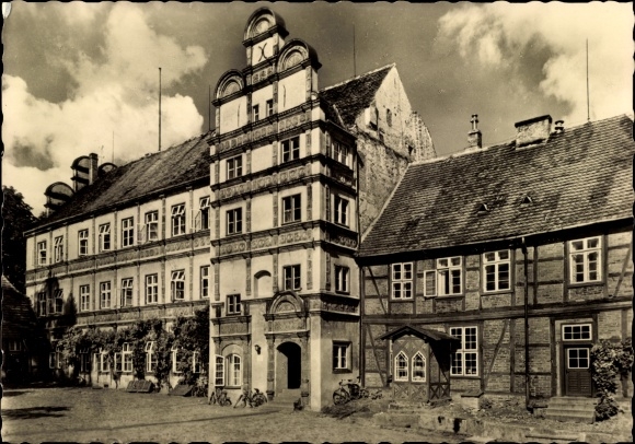 Postcard Gadebusch in Mecklenburg, Schloss