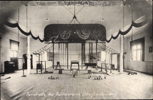 Foto Ak Oberfriedersdorf Friedersdorf Neusalza Spremberg in Sachsen, Turnhalle des Turnvereins