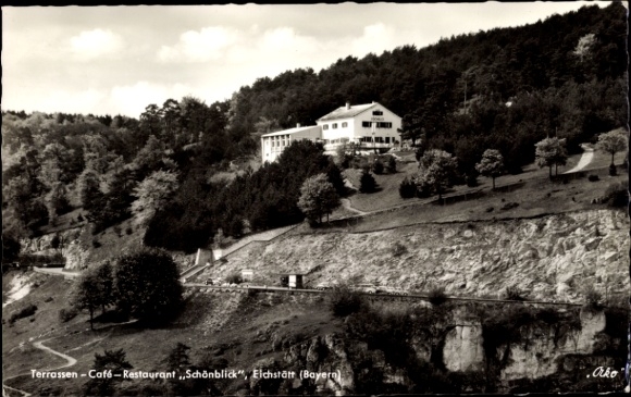 Ak Eichstätt in Oberbayern, Terrassen-Café-Restaurant Schönblick, Landschaft, Bäume, Felsen