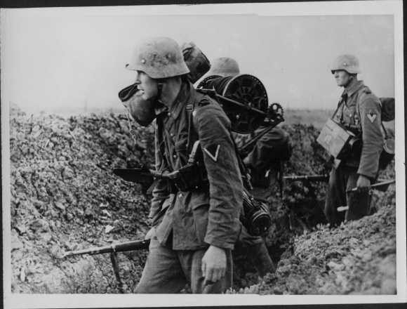 Photo Kerch Crimea Ukraine, German Wehrmacht, Infantry, Intelligence Soldiers, 1942