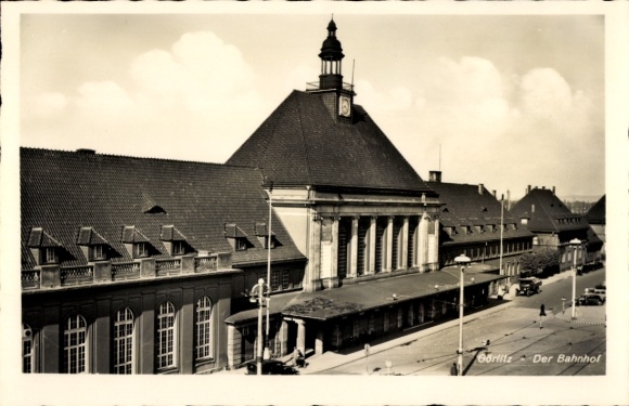 Ak Görlitz in Sachsen, Ansicht vom Bahnhof, Straßenseite, Autos