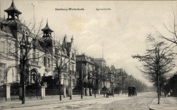 Postcard Hamburg Nord Winterhude, view of Agnesstraße, carriage, residential buildings