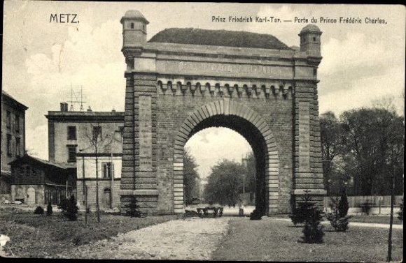 10 starych pocztówek Metz we Francji, różne widoki