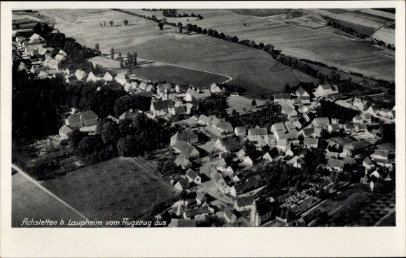 Ak Achstetten in Oberschwaben, Luftbild von Achstetten, Gebäude und Landschaft, 