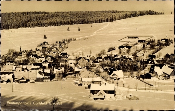 Ak Carlsfeld Eibenstock im Erzgebirge, Panorama vom Ort, Winter
