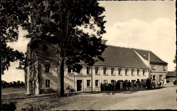 Postcard German Einsiedel Deutschneudorf in the Ore Mountains, House of Friendship of Nations, holiday home KGV