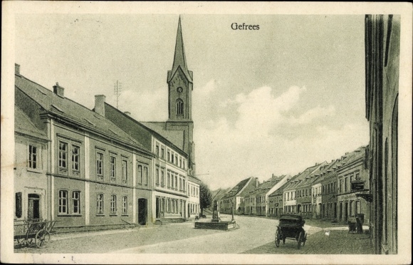 Postcard Gefrees in the Fichtelgebirge of Upper Franconia, street section, church