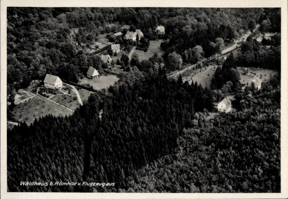 Ak Waldhaus Römhild in Thüringen, Luftaufnahme von Waldhaus, Naturlandschaft, Wohnhäuser, Bäume