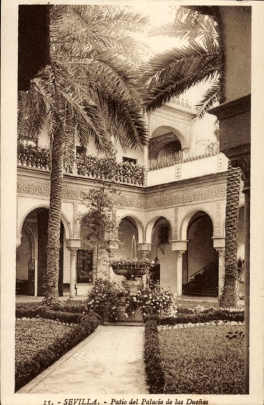 KP Sewilla Andaluzja, Patio del Palacio de las Dueñas, palmy, fontanna, ogród