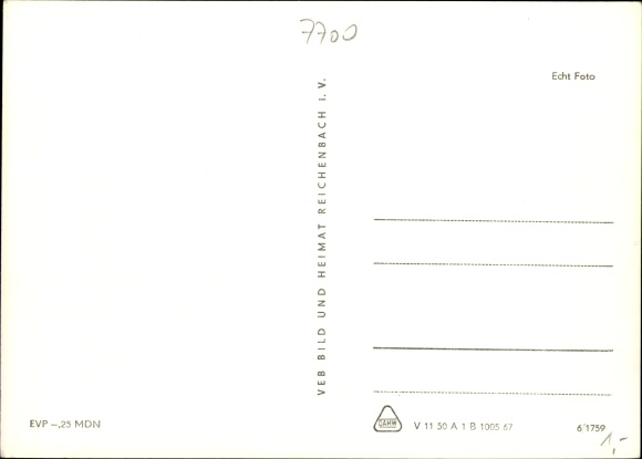 Postcard Hoyerswerda in Oberlausitz, Neustadt, Magistrale, Kaufhof, Bert-Brecht-Strasse