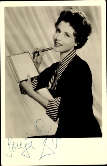 Foto Ak Schauspielerin Sonja Ziemann, Portrait, Autogramm