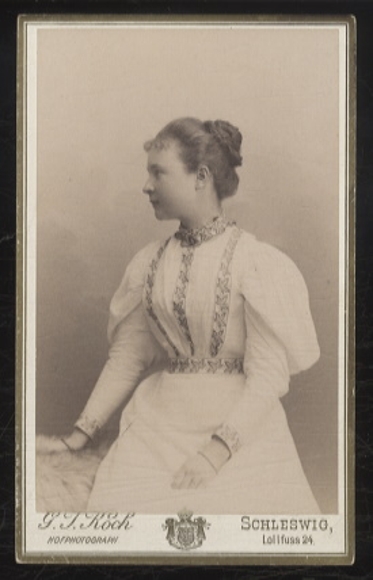 CdV portrait Princess Bertha of Lippe-Detmold