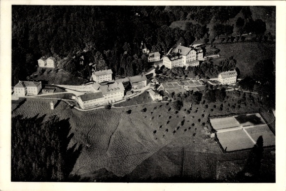 Ak Bad Adelholzen Siegsdorf in Opper-Beieren, luchtfoto, diverse gebouwen, uitgestrekt landschap,