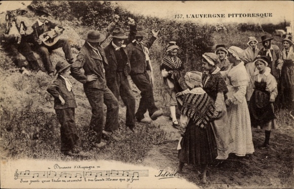 KP Auvergne, tancerze w tradycyjnych strojach