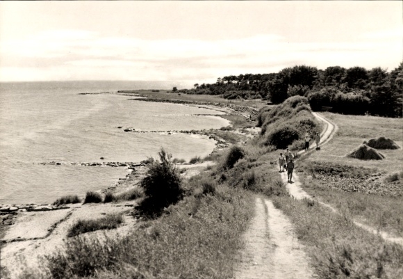 Postcard Thiessow on Rügen, coastal landscape, hikers on the path, sea, wooded coast