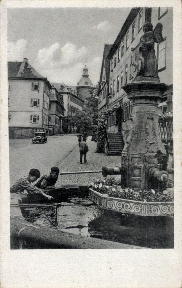 Postcard Laubach in Hessen, market square, angel fountain, view to the castle