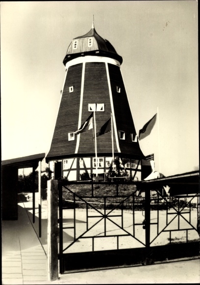 Postcard Röbel an der Müritz, youth hostel, windmill