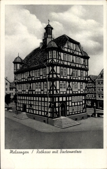 Postcard Melsungen in Hesse, town hall, Bartenwetzer, half-timbered house