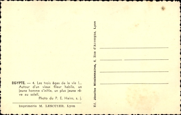 Postcard Egypt, Les three ages, Autour d'un vieux fileur habile