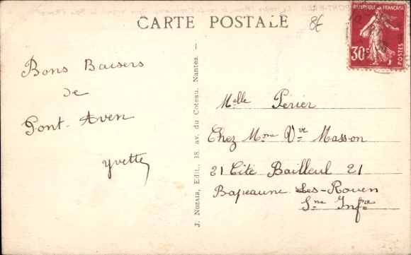 CPA Pont Aven Finistère, La rivière l'Aven, la rue de Concarneau. Dans le fond, Le Bois d'Amour