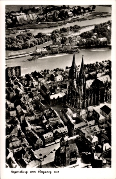Ak Regensburg aan de Donau Opper-Palts, Dom, luchtfoto