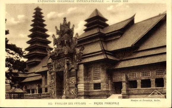 Set von 75 Ansichtskarten, Weltausstellung Paris, 1900, 1937