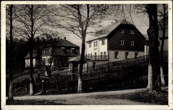 Postcard Zöblitz Marienberg in the Ore Mountains, youth hostel, town various houses, trees, village street