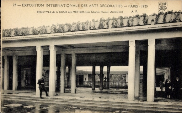 Postcard Paris, International Exhibition of Decorative Arts 1925, Peristyle of the Cour des Métiers